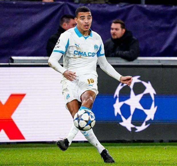  万千数据重构：从归零到巅峰的自我重塑逻辑 体育新闻