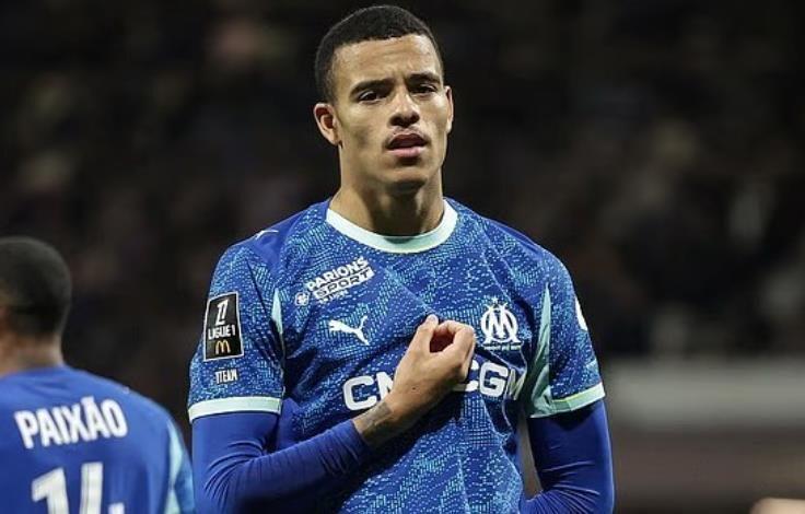  万千数据重构：从归零到巅峰的自我重塑逻辑 体育新闻