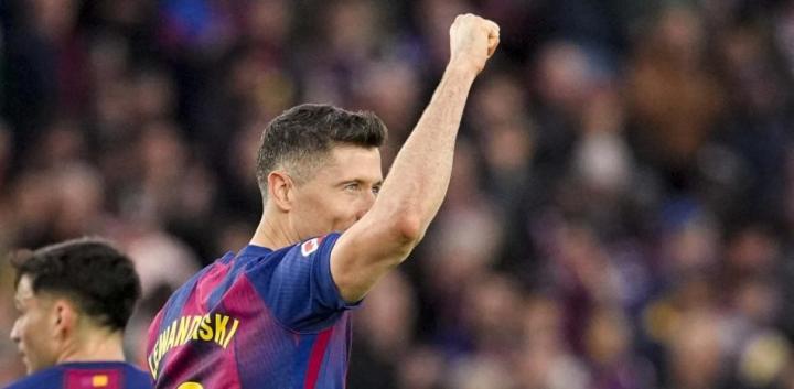  世体：巴萨对阵黄潜打进4球，这是国王杯对阵马竞的战术预演 新闻