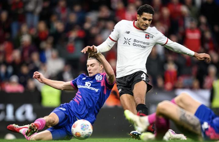  夸安萨批评药厂：若连自信上场都做不到，在德甲是无法拿分的 新闻 夸安萨批评药厂：若连自信上场都做不到，在德甲是无法拿分的 新闻