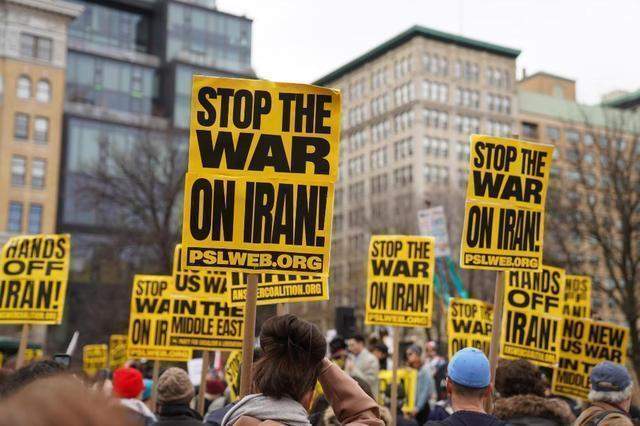  中东战火延烧能源命脉，全球油市剧烈震荡；欧美民生承压，政治格局面临考验。 新闻 中东战火延烧能源命脉，全球油市剧烈震荡；欧美民生承压，政治格局面临考验。 新闻 中东战火延烧能源命脉，全球油市剧烈震荡；欧美民生承压，政治格局面临考验。 新闻 中东战火延烧能源命脉，全球油市剧烈震荡；欧美民生承压，政治格局面临考验。 新闻 中东战火延烧能源命脉，全球油市剧烈震荡；欧美民生承压，政治格局面临考验。 新闻