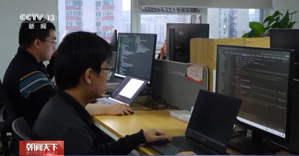  投资规模超5万亿元；新兴产业项目密集落地，百姓生活迎来新变化 新闻