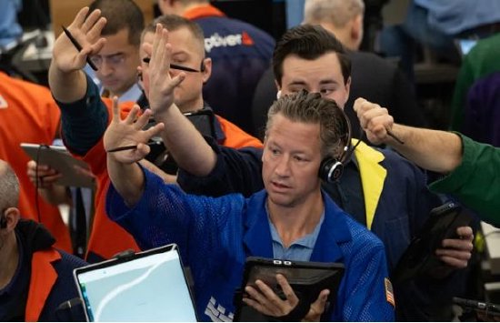 全球市场震荡加剧，中东局势升级推升能源价格；非农数据临近，利率路径面临重新评估。