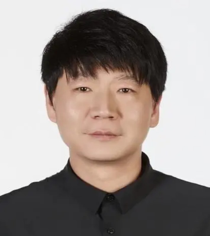  山东男篮主场取胜，邱彪强调失误控制与篮板拼抢；约翰逊首秀态度获高度肯定。 体育新闻 山东男篮主场取胜，邱彪强调失误控制与篮板拼抢；约翰逊首秀态度获高度肯定。 体育新闻