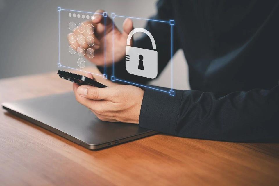  境外间谍巧设陷阱，复工通知暗藏玄机；防范意识需常抓不懈。 新闻 境外间谍巧设陷阱，复工通知暗藏玄机；防范意识需常抓不懈。 新闻