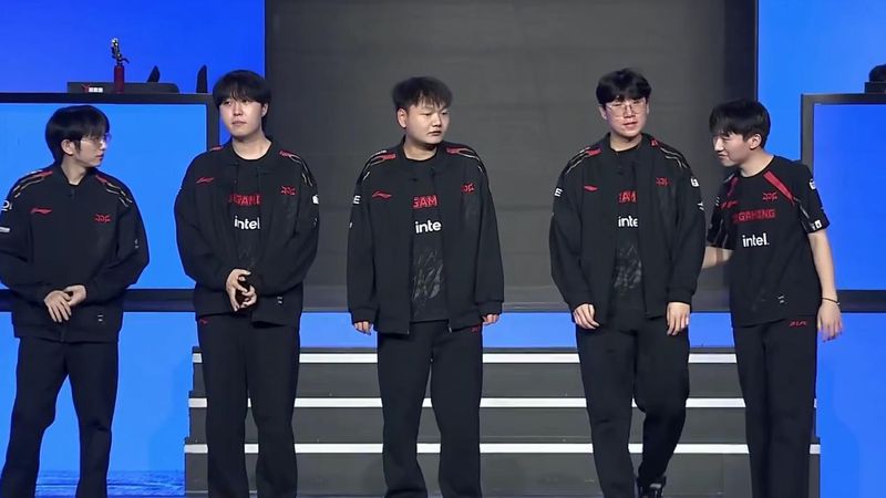  《从巅峰到争议：那个被俱乐部宠坏的年轻人，后来怎么样了？》 体育新闻